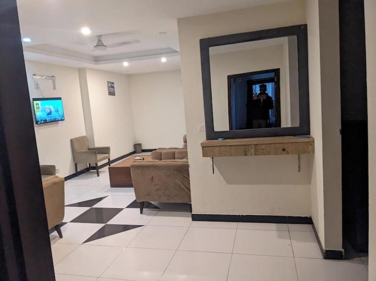 Lavish Hotel Ραβαλπίντι Εξωτερικό φωτογραφία